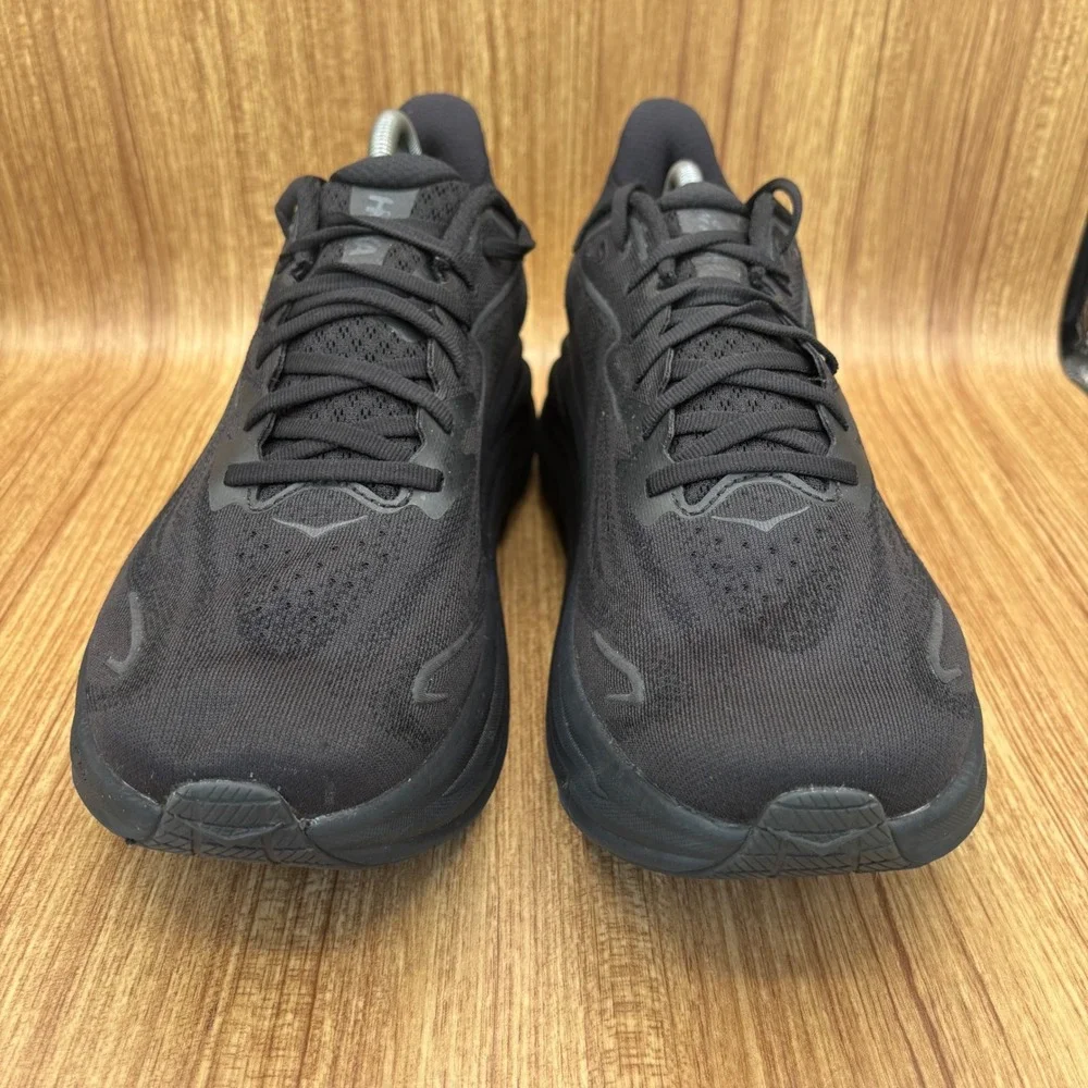 Hoka Clifton 10 Running Shoes Mens 11D Black Triple Black 1127895-BBLC Sneaker